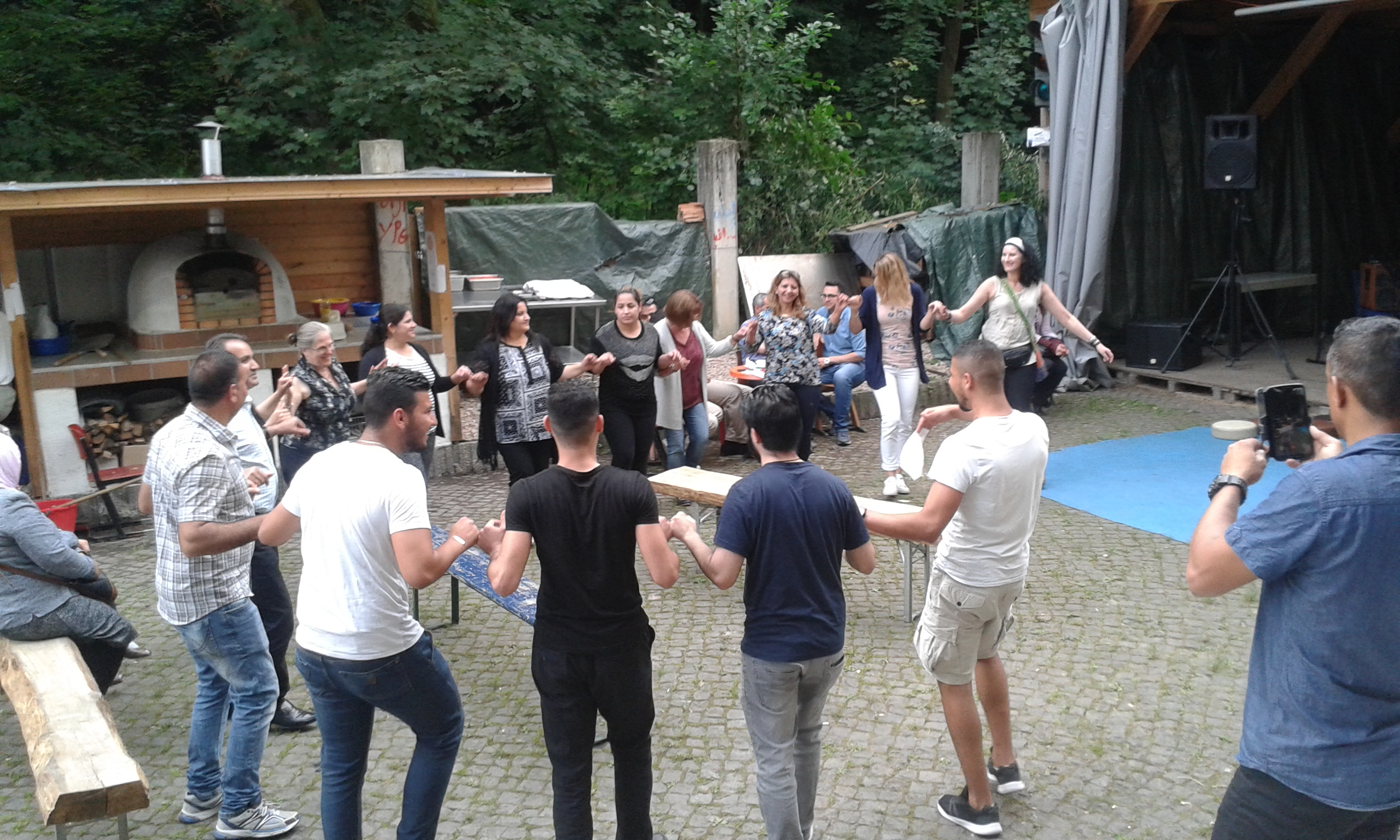 Sommerfest im Haus der Kulturen: Freundschaft und gute Laune in der Weststadt
